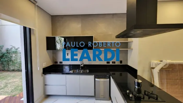 CASA EM CONDOMÍNIO - TAMBORÉ - SP