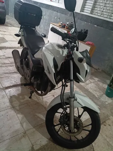 Vende-se CG Cargo 160