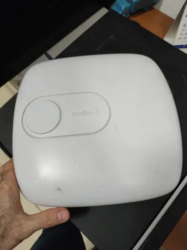 Central de Alarme + DVR Intelbras - não sei se funciona