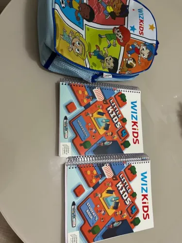 Wizard- Litter Kids 4( mochila+ worbook+student's book) WIZKDS