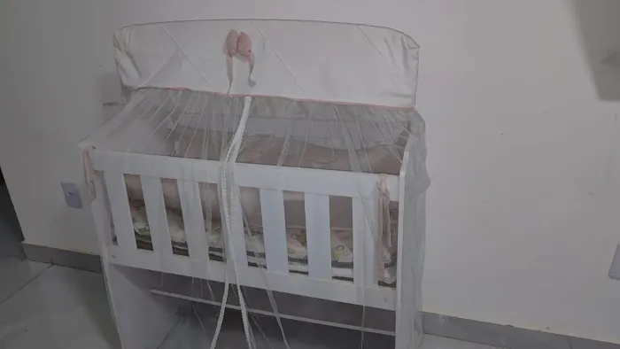 Mini  berço  bebê 