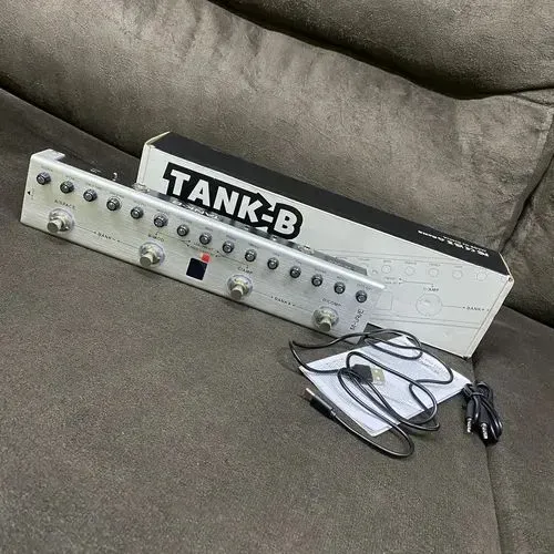 TANK B NA CAIXA