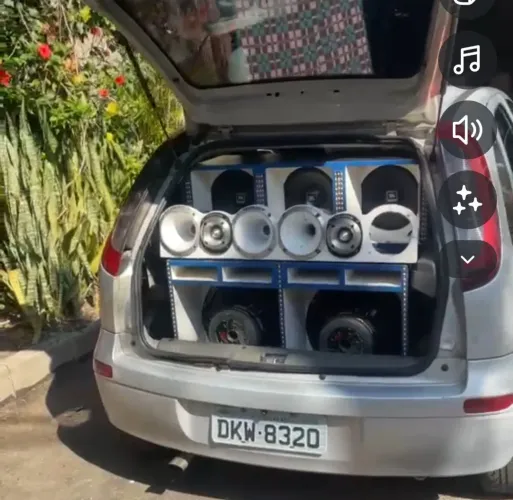 Som automotivo
