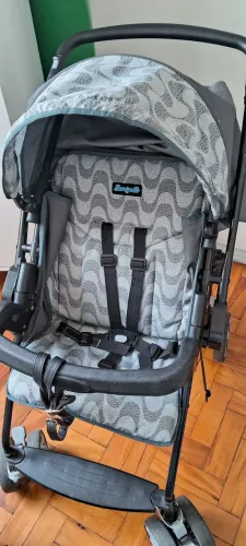 Carrinho + Bebê conforto
