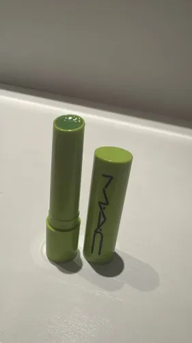 gloss plumping em stick squirt