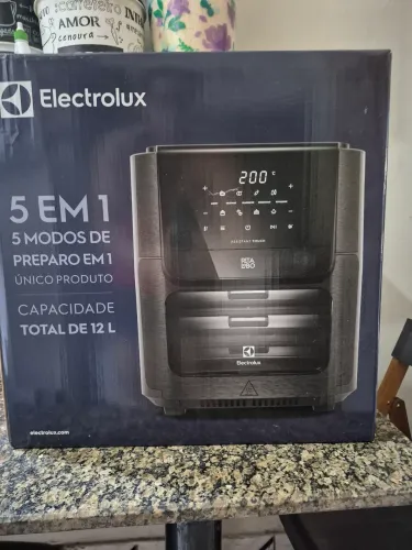 Vendo Air fryer semi nova.