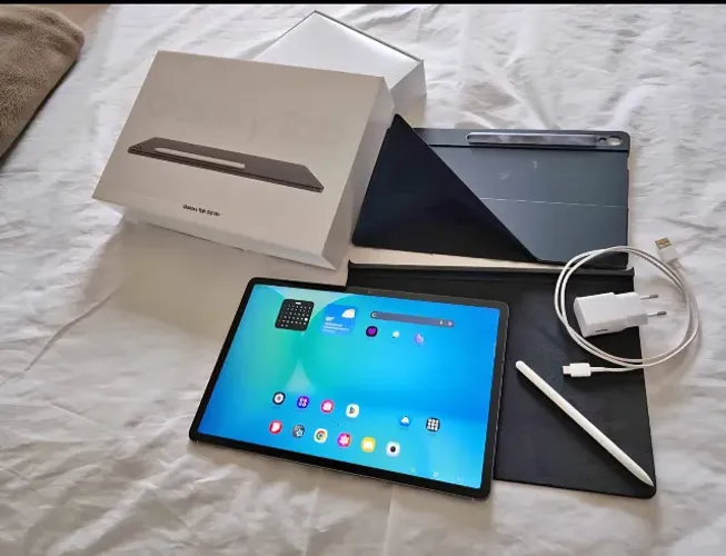 Tablet Samsung Galaxy Tab S10 FE com Capa e Caneta S Pen