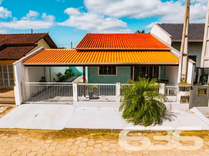 Casa | Balneário Barra do Sul | Costeira