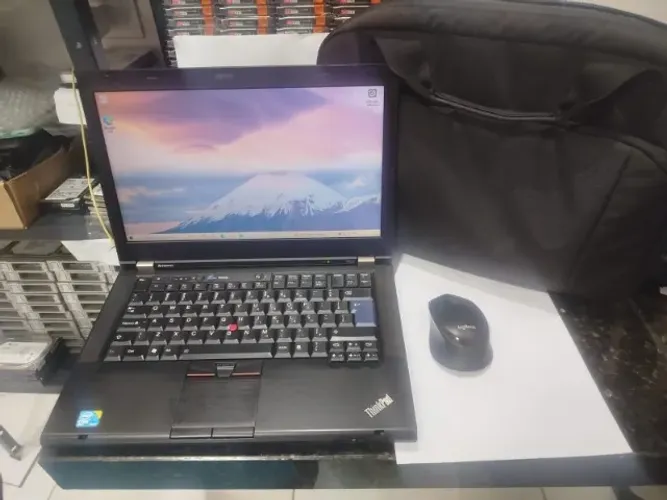 NOTEBOOK LENOVO  I5 4GB  RAM SSD 240GB  THINKPAD T420 OUTLET COR PRETO