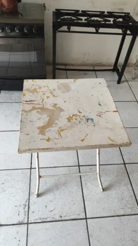 Mesa de Ferro Dobrável