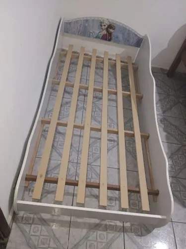Vendo cama infantil menina ótimo estado