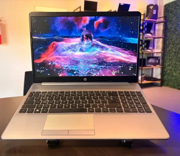 Core i5 - 10a Geração/8gb RAM /SSD NVMe 240gb-NOTEBOOK HP 250 G8 R$ 2.350