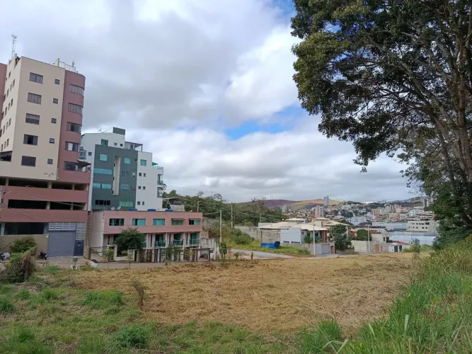 Área Nobre Comercial/ Habitacional