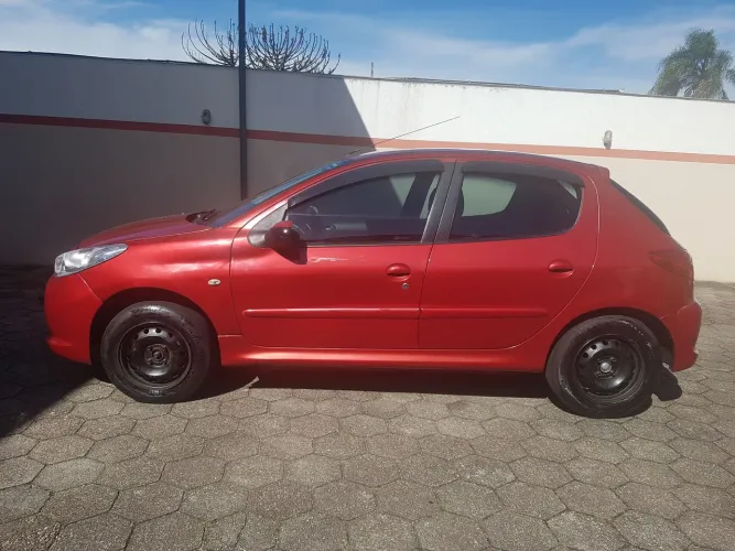 Peugeot 207 XR 1.4 Flex 8V 5P 2011