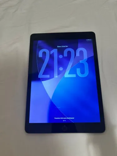 iPad 8ª geração - 128GB, preto