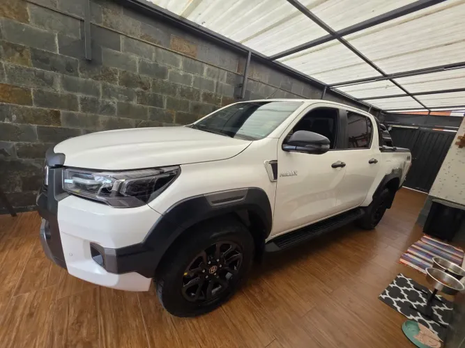 Toyota Hilux CD Conquest 4X4 2.8 Die.aut 2023