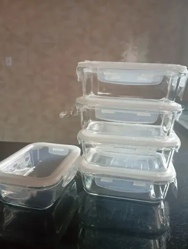 5 potes de vidro herméticos