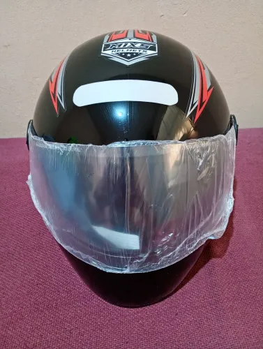 Capacete N° 60