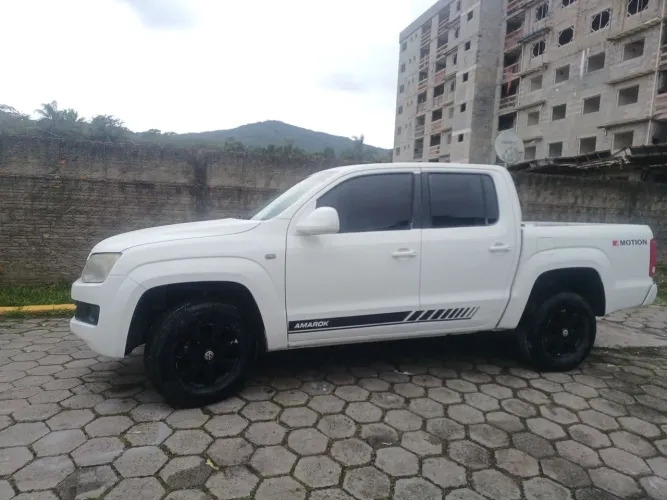 Volkswagen Amarok Highline CD 2.0 16V TDI 4X4 Dies. 2013