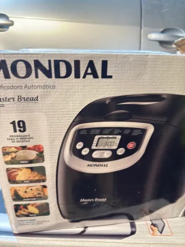 Panificadora elétrica Mondial 700W lacrado
