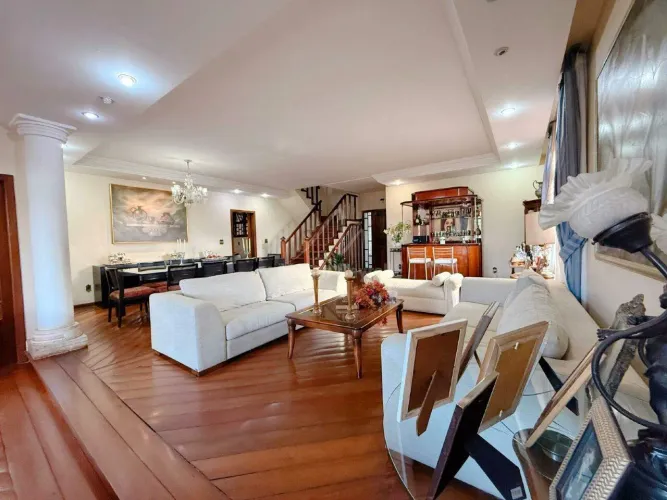 (64268) à venda - Casa com 4 quartos, 4 vagas, no Belvedere