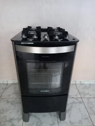 VENDO FOGÃO DE 4 BOCAS MESA DE VIDRO