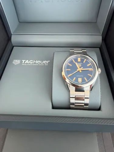 Relógio TAG Heuer Carrera Novo - Agosto/2026