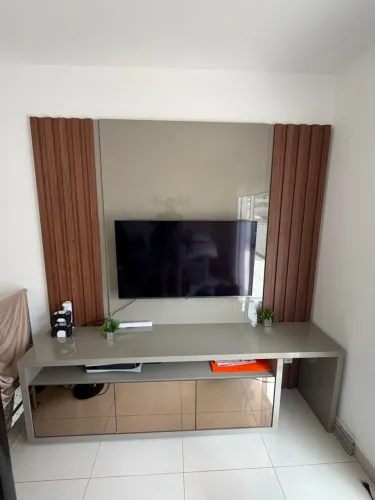 Painel de TV com Rack