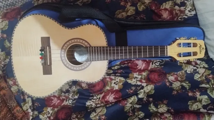 Cavaquinho Malibu