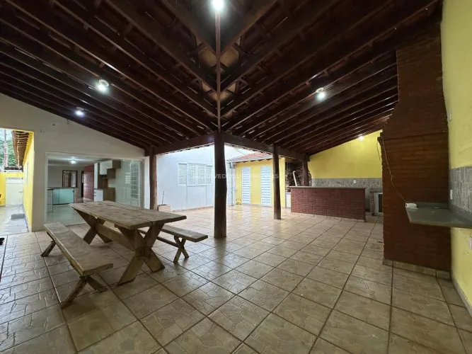 Casa para aluguel, 4 quartos, 2 suítes, 3 vagas, Olinda - Uberaba/MG