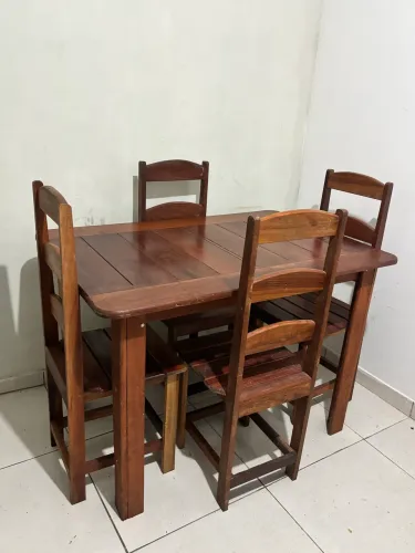 Mesa madeira 4 cadeiras