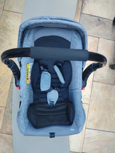 Carrinho de Bebê Travel System Infanti Legend + Bebê Conforto Zion (Muito Conservado!)
