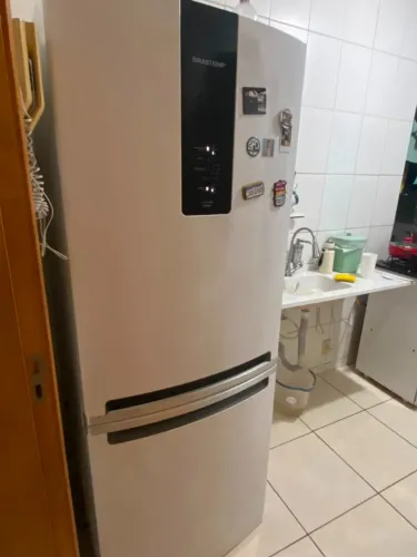 geladeira Brastemp Frost Free Inverse, modelo BRE57