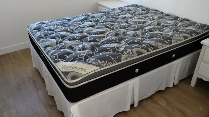 Cama box casal molas ensacadas Herval 