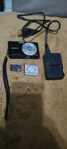câmera Sony cyber shot completa 