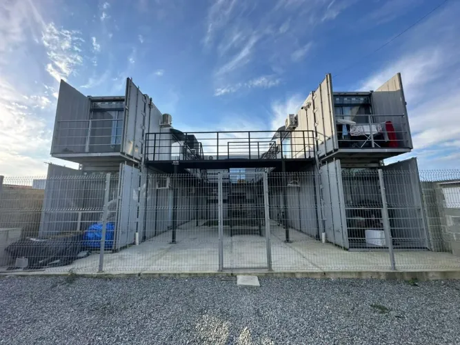 Apartamento/Kitnet disponível para locação no bairro Itacolomi, em Barra Velha. (Cód. 2466