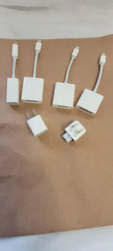Dongle Adaptador DisplayPort Carregador Apple (USADO)