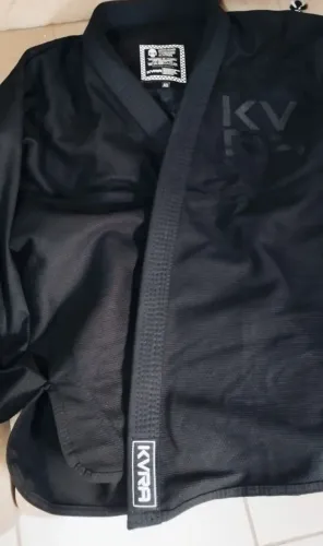 Kimono KVRA preto jiu-jitsu A3