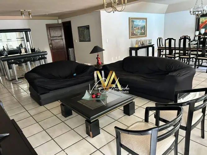 Casa Ampla com Piscina e 4 Suítes Conforto e Sofisticação em Cada Detalhe