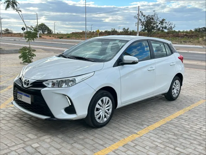 Toyota Yaris XL 1.5 Flex 16V 5P Aut. 2023