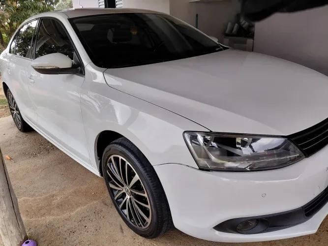 Volkswagen Jetta Highline 2.0 TSI 16V 4P Tiptronic 2013