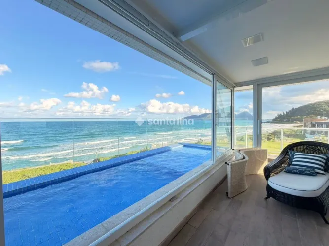 Apartamento de 3 dormitórios para alugar, 180m² - Morro da Pedras - Florianópolis/SC