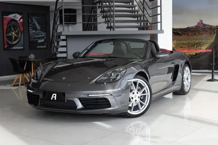 Porsche 718 Boxster 2.0 300cv 2024