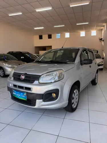 Fiat Uno Attractive 1.0 Flex 6V 5P 2017