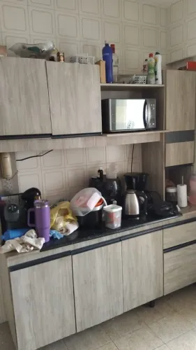 DOAÇÃO ARMÁRIO DE COZINHA - RETIRAR NA TRINDADE HOJE ENTRE AS 08 E 12H