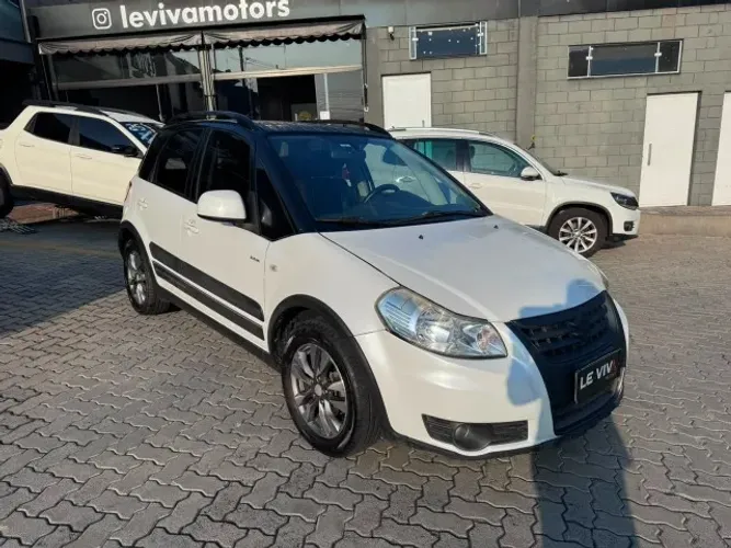 Suzuki SX4 2.0 16V 145cv 4WD 5P Aut. 2013