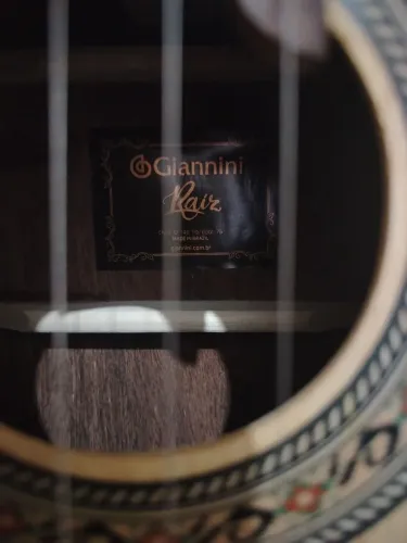 Vendo cavaquinho Giannini raiz