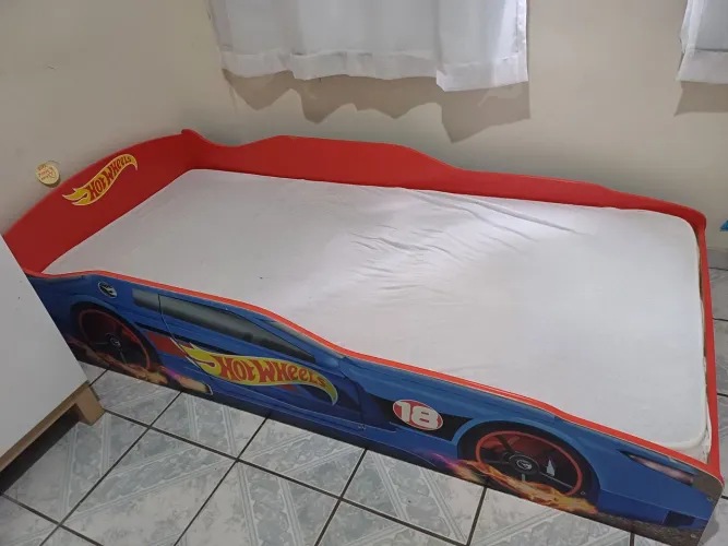 Cama Hot weels