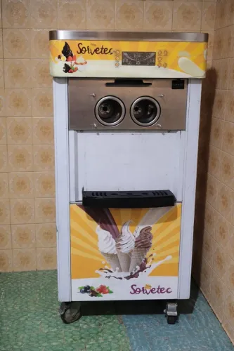 Maquina de Sorvete Expresso 825BP-Y com Conservação Noturna