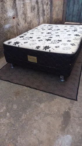 CAMA BOX CASAL SEMI NOVA 